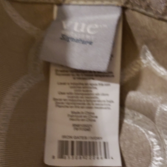 Shower Curtain - Picture 4 of 5